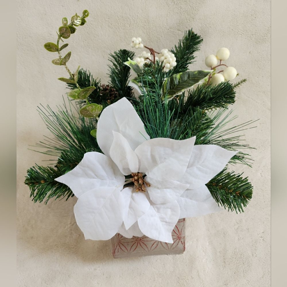New Christmas Floral Decor/Centerpiece  